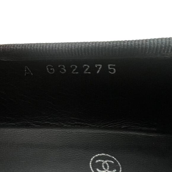 CHANEL Black & Grey Tween Lambskin Cap Toe Loafers Flats 37.5 - Picture 10 of 13